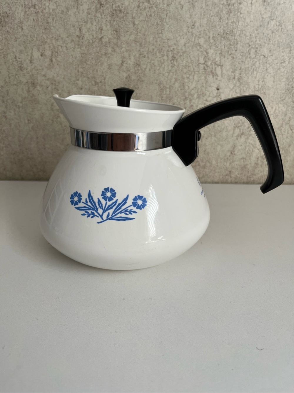 RARE Backstamp 1958 Vintage Corning Ware Blue Cornflower 6 Cup Teapot with lid